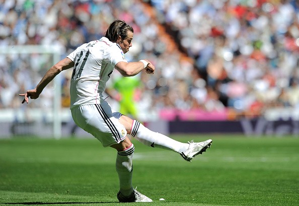 Introduction to Freekicks Knckleball Gareth Bale