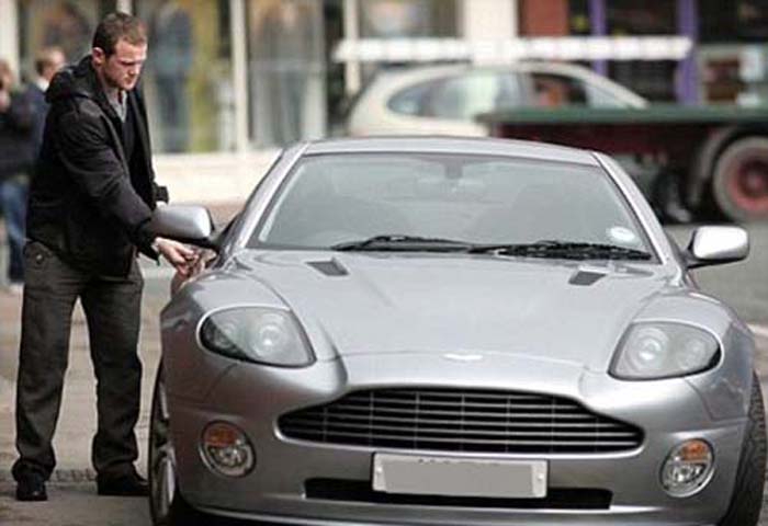 Wayne Rooney Aston Martin Vanquish S